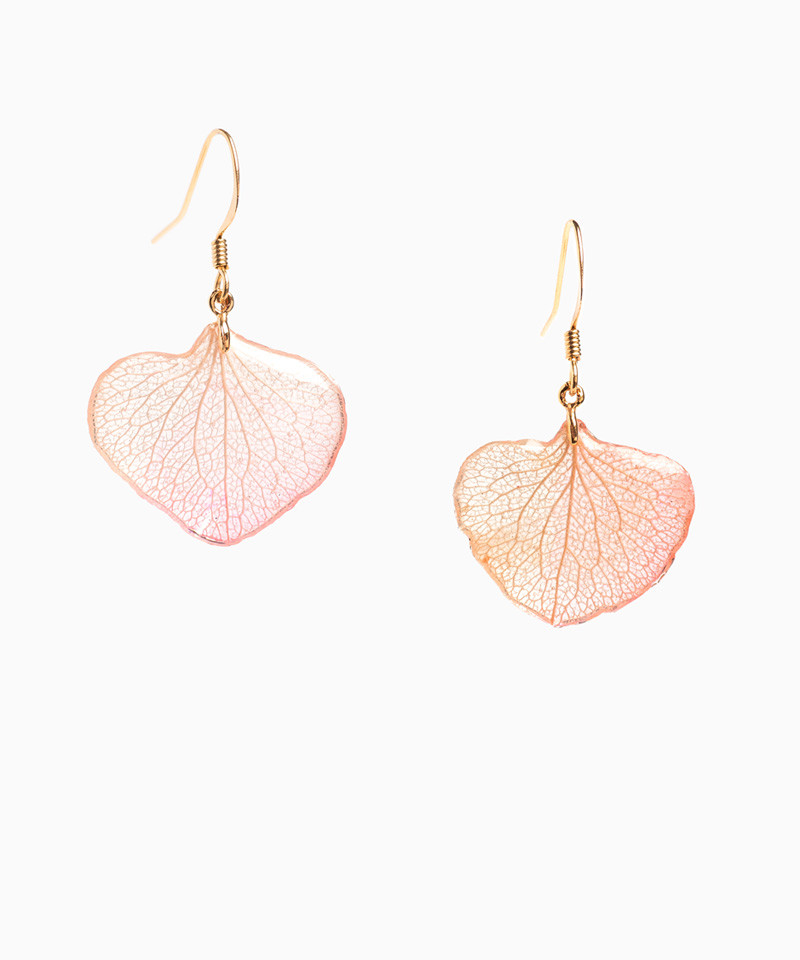 Boucles d'oreilles pétales d'hortensia rose clair Boucles d'oreilles pétales d'hortensia rose clair
