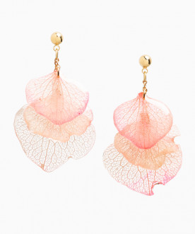 Boucles d'oreilles pendantes pétales d'hortensia rose clair